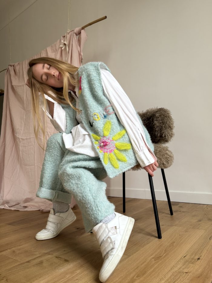 Veste « CLAUDE » sans manche tissu bouclettes
